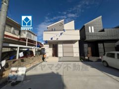 1号棟。スーパー・コンビニ・ドラッグストアなど周辺環境充実＾＾ JR鹿児島本線「笹原」駅まで徒歩約17分。