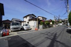 前面道路は南側5.8ｍの公道に面しています。ゆめタウン筑紫野（車6分/2.7km）