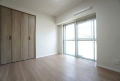 住む人のこだわりを活かす洋室＾＾広めのクローゼットもあり荷物もすっきり片付けられ、ゆとりのある暮らしが出来ます＾＾