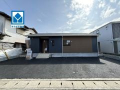 平屋住宅＾＾敷地面積約70坪＾＾カースペース4台分＾＾西鉄バス「老司団地」歩7分。大橋天神・博多など多方面行き＾＾