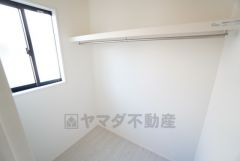 衣類やタオルの収納スペースを確保＾＾雑然とした洗面室がすっきり片付けやすくなりますし、パジャマや下着を個室に取りに行くという手間も省けます。