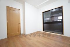 住む人のこだわりを活かす洋室＾＾広めのクローゼットもあり荷物もすっきり片付けられ、ゆとりのある暮らしが出来ます＾＾