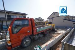 西鉄バス「金隈」停歩5分。博多・空港・JR南福岡など多方面行き＾＾