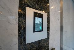 エントランスはオートロック採用で、セキュリティ面をしっかり確保しています。