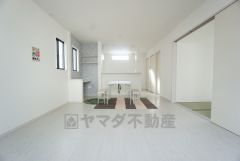 広々とした約18帖のLDK。