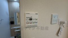 浴室暖房乾燥機には、暖房、乾燥、涼風、換気の4つの機能が付いています。タイマー付きです。換気・雨の日の洗濯も安心です＾＾