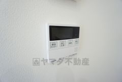 おいだき機能つきなのでお風呂に入る時間が異なるご家庭には嬉しいですね。ボタン一つで快適で便利な生活が＾＾