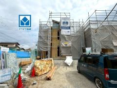 1ｋｍ圏内にローソン、小中学校、幼稚園、郵便局、市役所など周辺環境充実＾＾閑静な住宅地で子育て世帯にオススメの住環境です＾＾