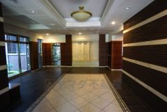 エントランスホール。