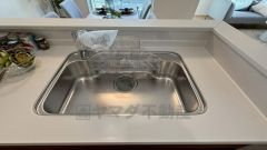 大きなお鍋も楽々洗える幅の広いシンクです＾＾