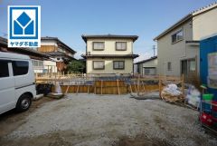小郡駅徒歩6分＾＾2路線利用可能で都心へのアクセスの幅が広がります。毎日の通勤・通学・買い物がしやすく、快適に過ごせます。