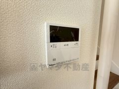 おいだき機能つきなのでお風呂に入る時間が異なるご家庭には嬉しいですね。ボタン一つで快適で便利な生活が＾＾