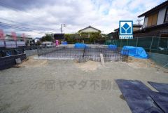 3号棟。コンビニ、スーパー、ドラッグストア徒歩11分圏内。周辺環境充実＾＾お問合せお待ちしております＾＾