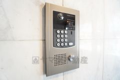 オートロック採用で、セキュリティ面をしっかり確保しています。