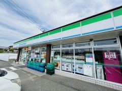 ファミリーマート　柏原四丁目
