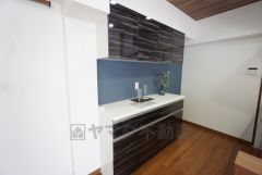 キッチン後方にはカップボードが設けられています＾＾ 