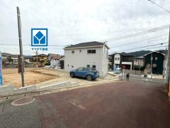 南西側。約4.8ｍの公道に面しています＾＾