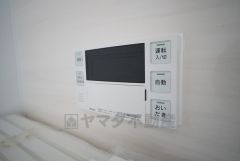 おいだき機能つきなのでお風呂に入る時間が異なるご家庭には嬉しいですね。ボタン一つで快適で便利な生活が＾＾