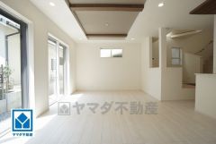 広々とした約19.5帖のLDKと畳コーナー。