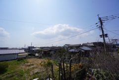 目の前に日差しを遮る建物がないので、日当たり＆風通し良好です＾＾