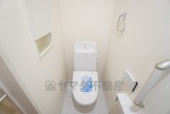 1階2階の2ヶ所にトイレがありますので、忙しい朝にも家族に気を使わず、ゆとりが生まれますね＾＾