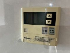 おいだき機能つきなのでお風呂に入る時間が異なるご家庭には嬉しいですね。ボタン一つで快適で便利な生活が＾＾ 