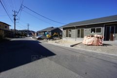 前面道路は南側約6ｍの公道に面しています＾＾