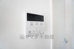 おいだき機能つきなのでお風呂に入る時間が異なるご家庭には嬉しいですね。ボタン一つで快適で便利な生活が＾＾