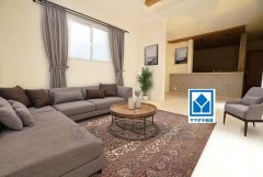 家族が集まる開放的なリビング。思い思いの時間を過ごしたり食事をしたり、素敵な団らんの場になりますね。