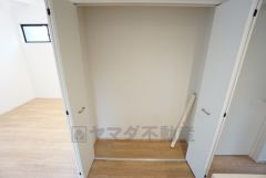 リビングには収納が設けられています。物が沢山集まりがちなリビングに収納スペースがあると便利ですね＾＾