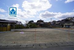 生活がワンフロアで完結する平屋建て＾＾敷地約100坪。駐車最大5台分を確保＾＾西鉄バス「六本松」歩3分。