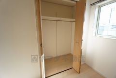 クローゼットもあり荷物もすっきり片付けられ、ゆとりのある暮らしが出来ます＾＾