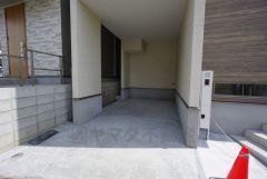 インナーガレージ1台分を確保＾＾ 紫外線や雨、雪、鳥のフン、潮風などに晒される事がないので大切な愛車をしっかり守る事ができます。 