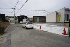 前面道路。