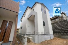 現地（2026年3月）撮影。 1号棟。 