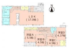 リビングは17帖の開放感あふれる空間です。2階は洋室が4部屋あるので、お子様が大きくなっても安心ですね＾＾