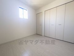 住む人のこだわりを活かす洋室＾＾広めのクローゼットもあり荷物もすっきり片付けられ、ゆとりのある暮らしが出来ます＾＾