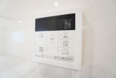 おいだき機能つきなのでお風呂に入る時間が異なるご家庭には嬉しいですね。ボタン一つで快適で便利な生活が＾＾