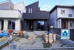 2号棟。スーパー・コンビニ・ドラッグストアなど周辺環境充実＾＾是非お問合せ下さい＾＾