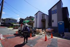 前面道路は北側約5.9ｍの公道に面しています。 子育て世帯にオススメの住環境です＾＾ 