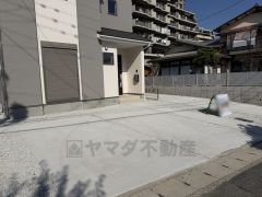 カースペース2台分。