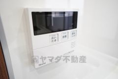 おいだき機能つきなのでお風呂に入る時間が異なるご家庭には嬉しいですね。ボタン一つで快適で便利な生活が＾＾