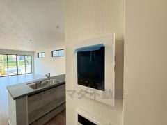 防犯性もばっちり、TVモニター付きインターフォン完備。大きなモニターで玄関先を確認できます。