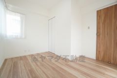 住む人のこだわりを活かす洋室＾＾広めのクローゼットもあり荷物もすっきり片付けられ、ゆとりのある暮らしが出来ます＾＾