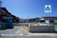 開放感のある角地。ゆめモール那珂川すぐ＾＾歩3分。西鉄バス「那珂川営業所」停歩5分。大橋＆天神＆博多駅など多方面行＾＾