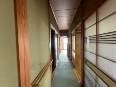 各居室へ続く廊下。