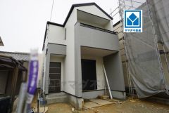 西鉄バス「レークヒルズ野多目」停まで徒歩5分＾＾大橋・博多方面行き。近隣に公園多数あり＾＾子育て世帯におススメの住環境です＾＾