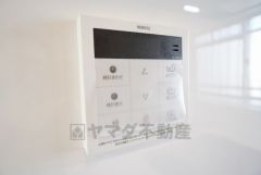 おいだき機能つきなのでお風呂に入る時間が異なるご家庭には嬉しいですね。ボタン一つで快適で便利な生活が＾＾