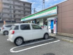 ファミリーマート　筑紫野俗明院