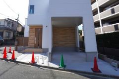 カースペースはビルトインガレージ1台と1台の計2台分を確保＾＾